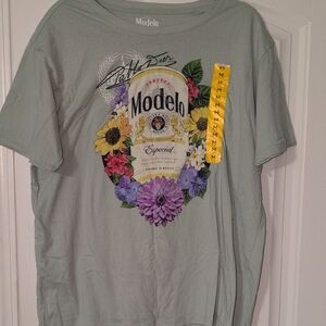 ModelCo Floral Graphic Tee - Light Green